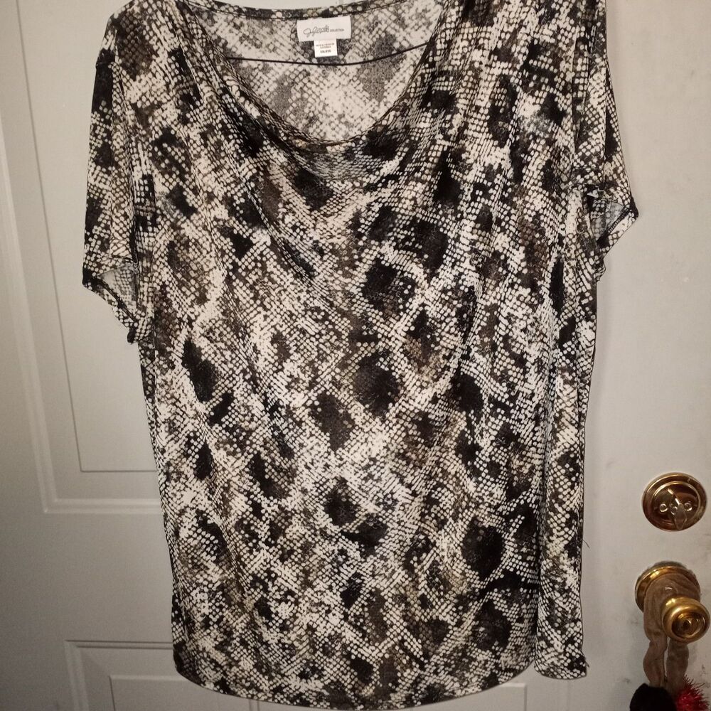 Jaclyn Smith Women's XXL Short Sleeve Snakeskin Pattern Blouse